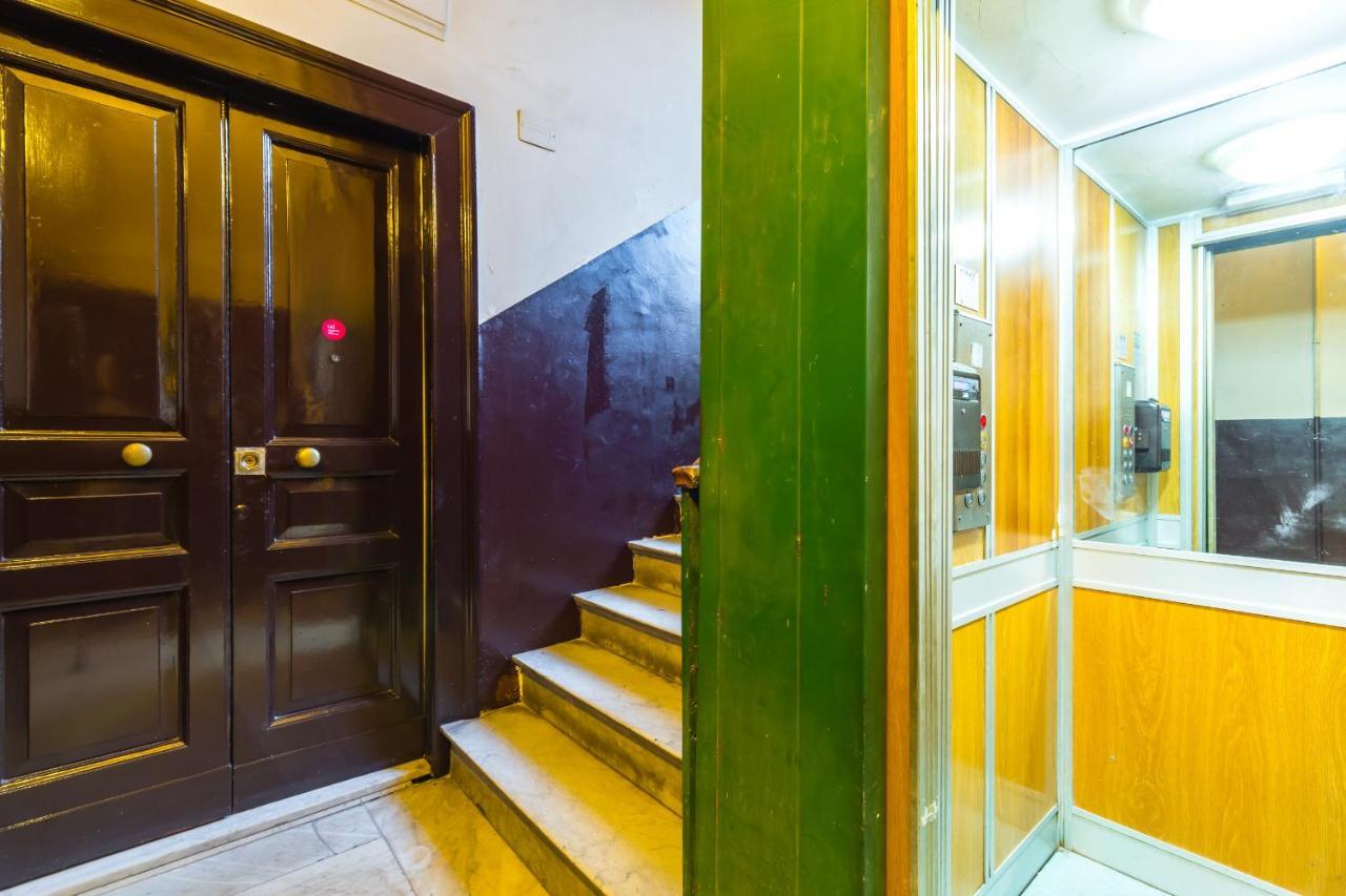 Central Station Housing By Wonderful Italy Napoli